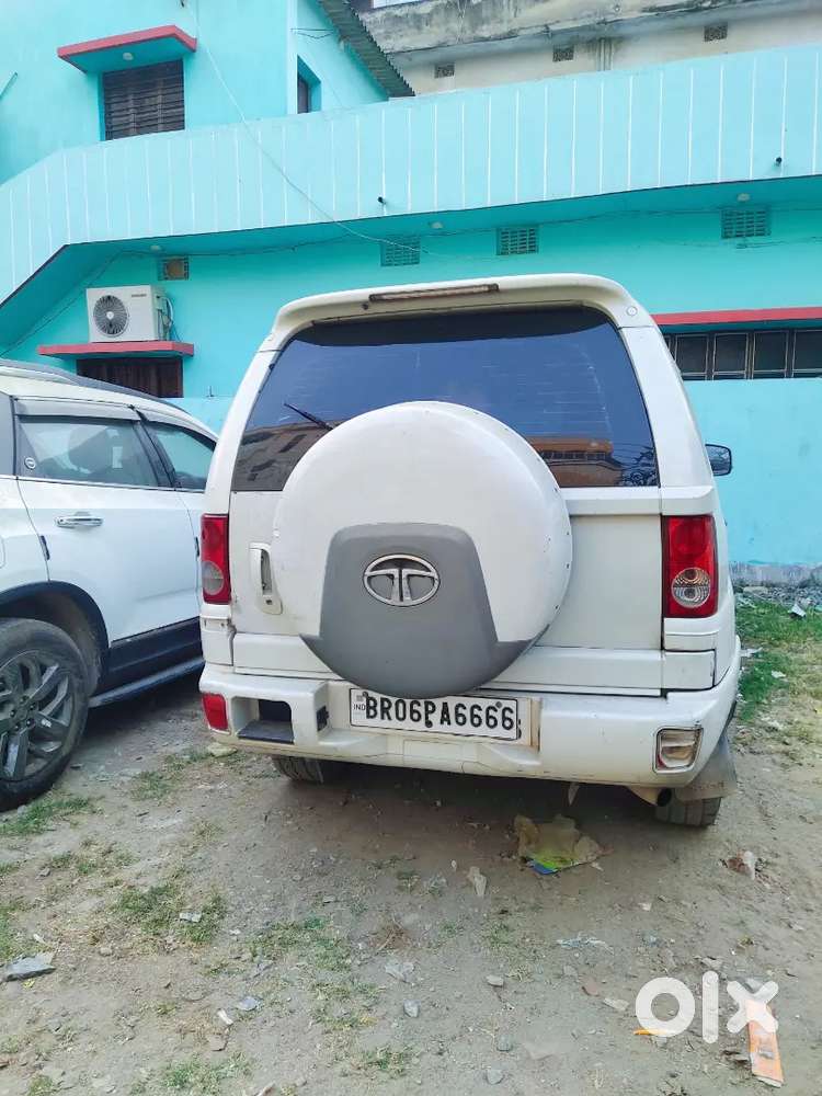 Tata Safari Dicor 2011