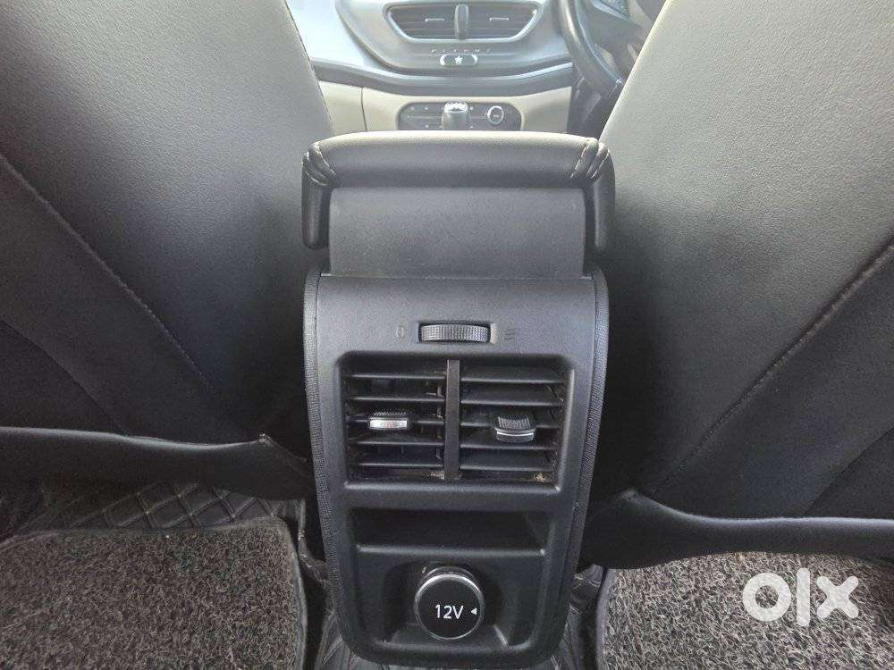 Tata Altroz Xz Plus (s), 2022, Petrol