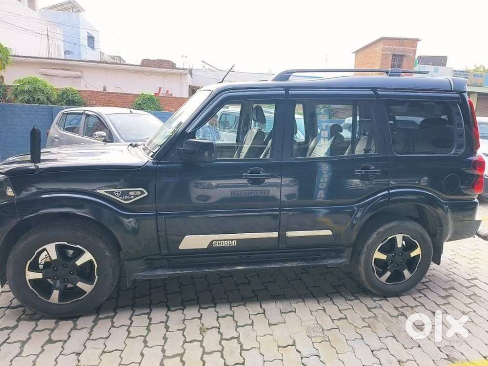 Mahindra Scorpio Classic 2.2 S 11 Mt 7 Cc, 2023, Diesel