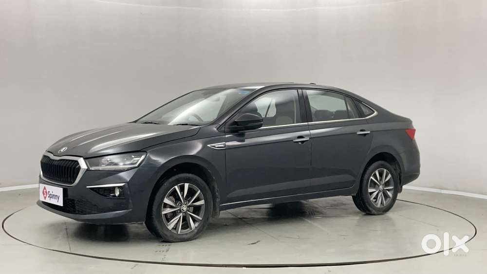 Skoda Slavia Style 1.0l Tsi Mt, 2023, Petrol