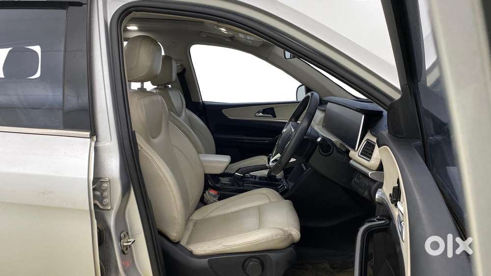 Mahindra Xuv700 2.2 Ax 7 Diesel Mt Str, 2022, Diesel