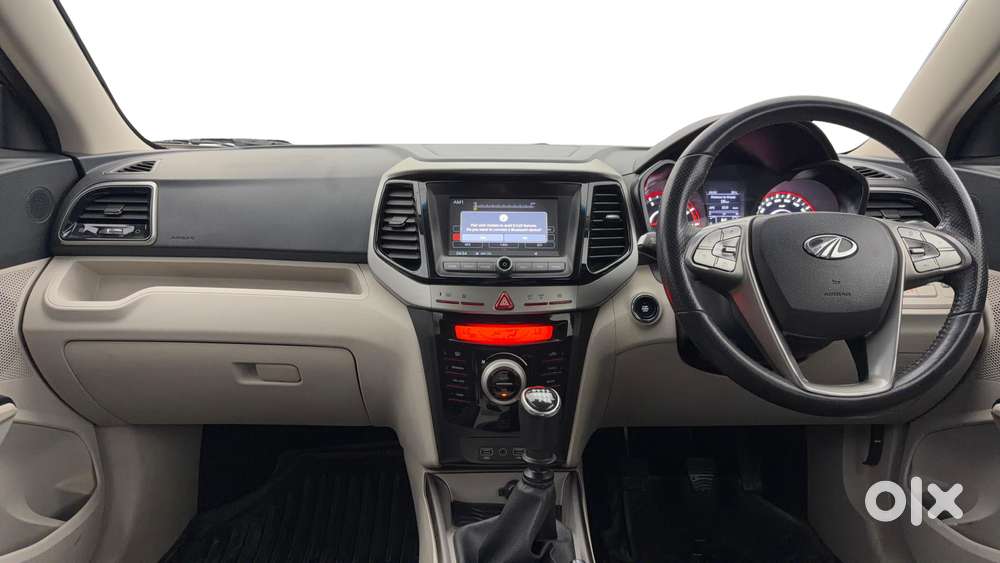 Mahindra Xuv300 W8, 2021, Petrol