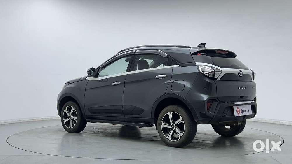 Tata Nexon 1.2 Revotron Xma Amt (s), 2022, Petrol