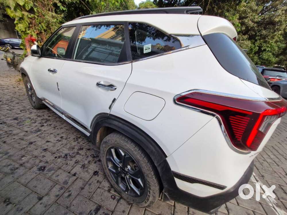 2024 Facelift Kia Seltos 1.5 Petrol With Panaromic Sunroof