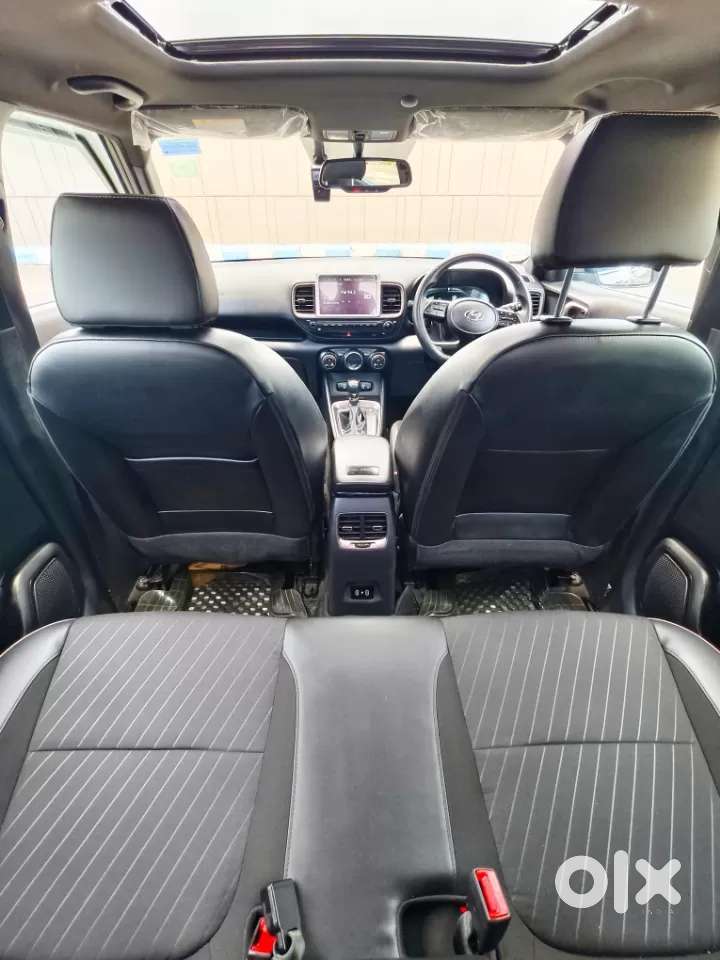 Hyundai Venue Sx(o) 1.0 Turbo Dct Knight Edition, 2023, Petrol