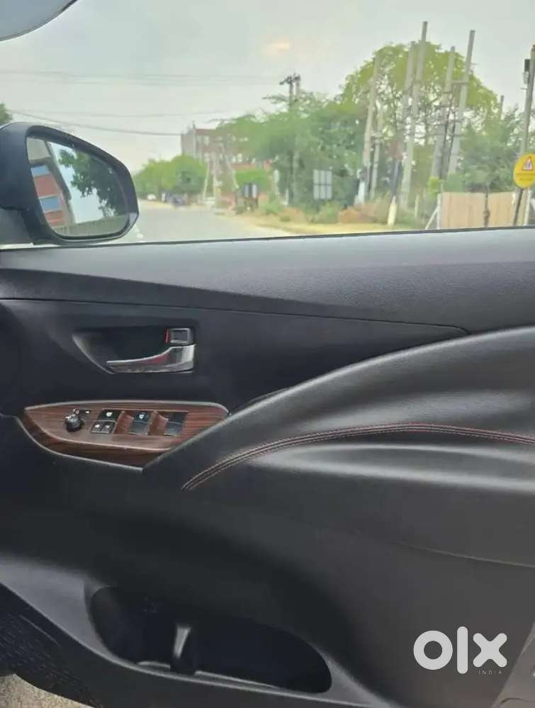Toyota Innova Crysta 2021 Diesel 95000 Km Driven