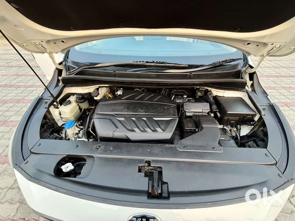 Kia Carnival Premium, 2021, Diesel