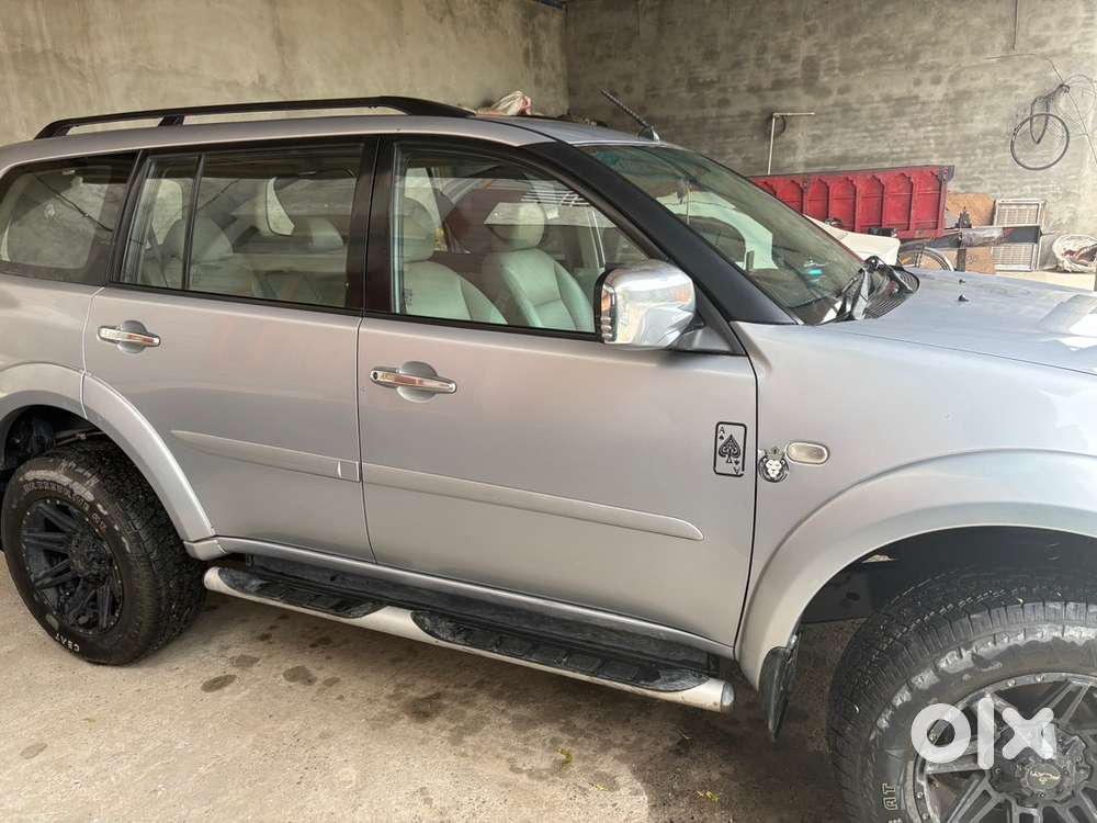 Mitsubishi Pajero Sport 2012