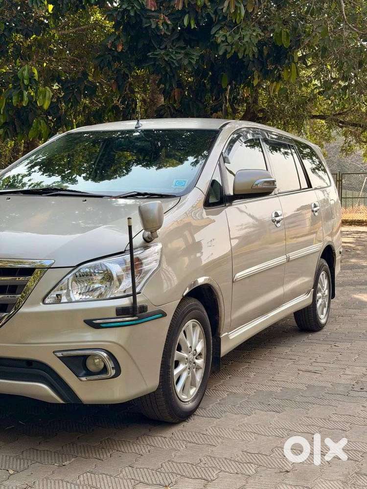 Toyota Innova 2.0 V, 2013, Diesel