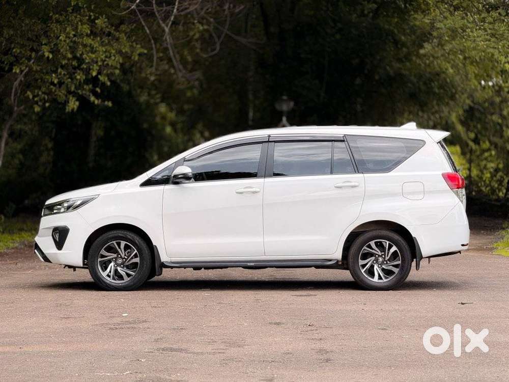 Toyota Innova Crysta [2020-ongoing] 2.4 Gx At 7 Str, 2022, Diesel