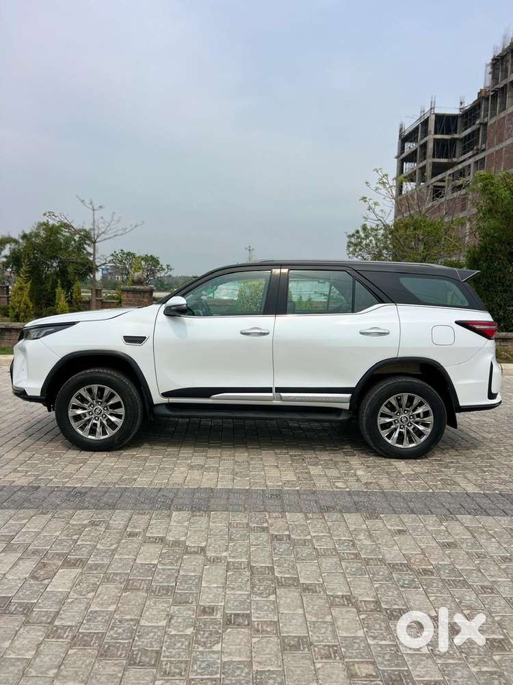 Toyota Fortuner 2023 Diesel Automatic Legender Variant