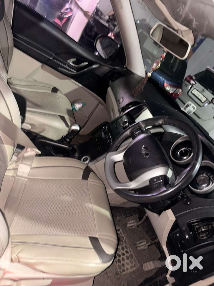 Mahindra Xuv500 W9, 2019, Diesel