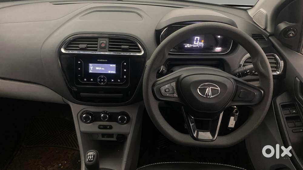 Tata Tiago 1.2 Revotron Xt, 2022, Petrol