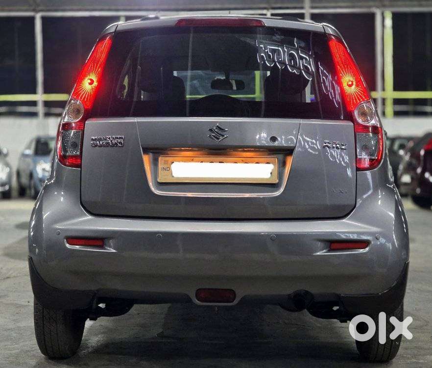 Maruti Suzuki Ritz Vxi, 2011, Petrol