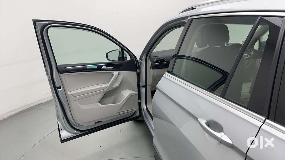 Volkswagen Tiguan 2.0 Elegance Tsi Dsg, 2023, Petrol