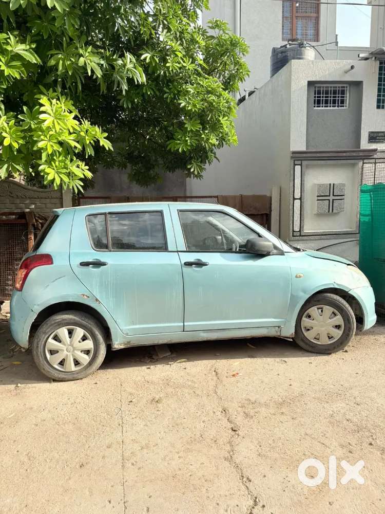 Maruti Suzuki Swift 2009 Petrol 90000 Km Driven