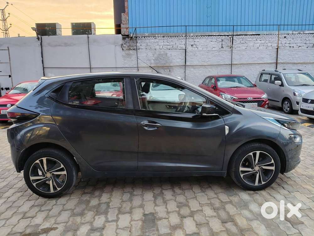 Tata Altroz Xz, 2022, Petrol