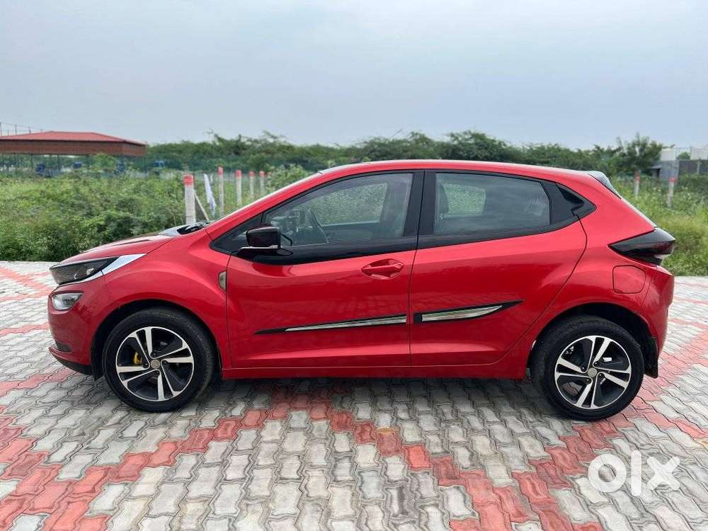 Tata Altroz, 2022, Petrol
