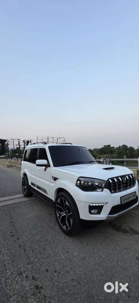 Mahindra Classic 2026 Petrol Manual