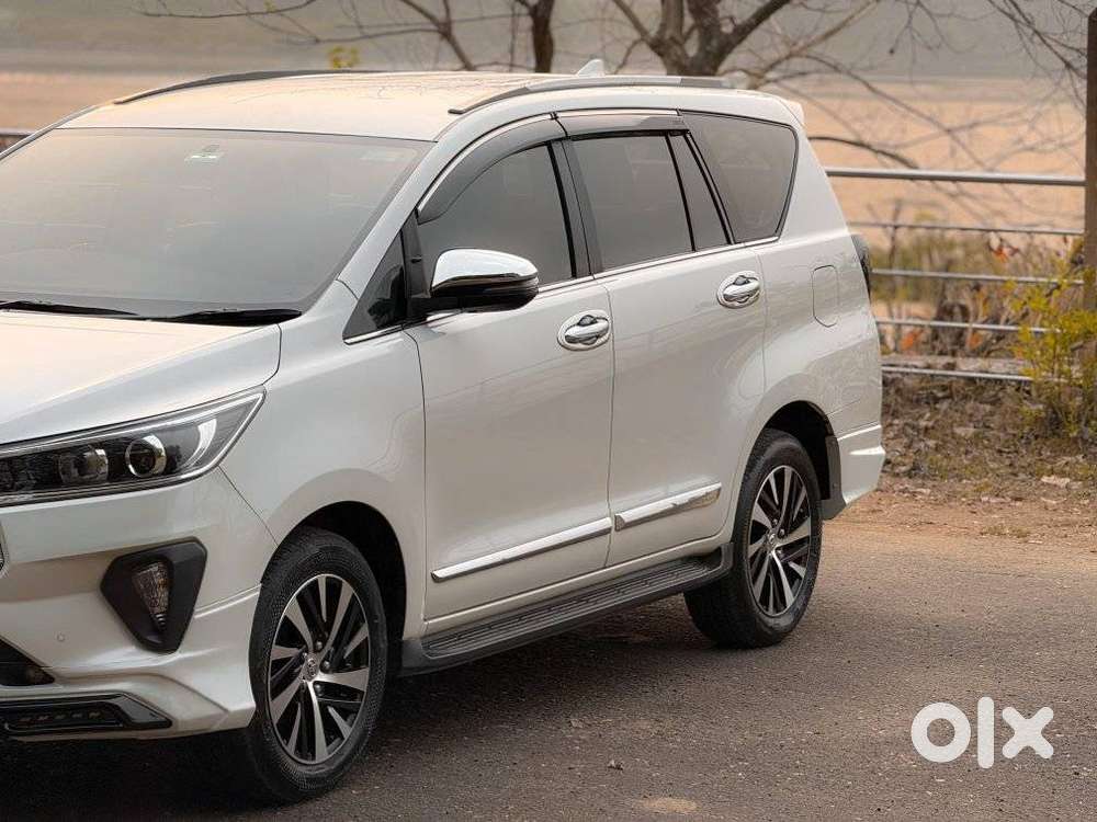 Toyota Innova Crysta Zx 2.4 Diesel 7 Seater, 2022, Diesel