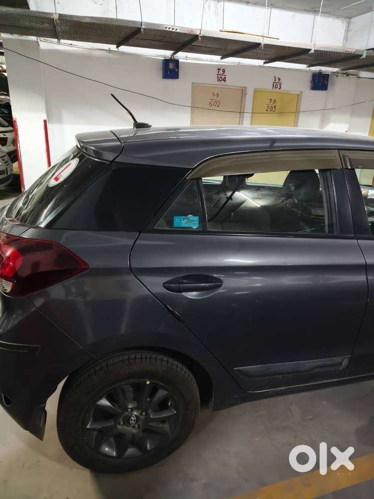 Well Maintained 1st Owner I20