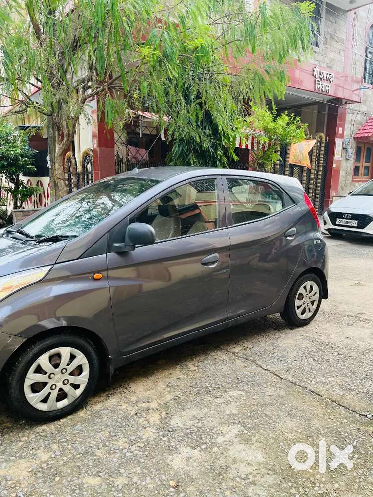Hyundai Eon Magna 2015 Petrol