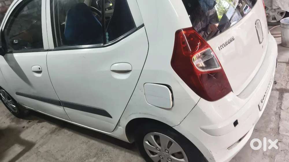 I10 Magna Petrol Cng First Owner 2028 Passing
