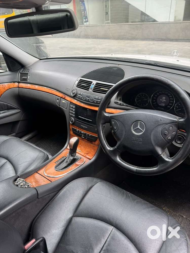Mercedes-benz E-class Petrol Automatic 2003