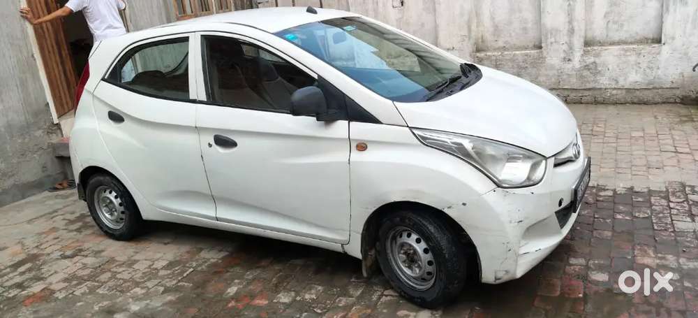 Hyundai Eon 2012 Manual Petrol 9 Mahine Rc All Over India Valid