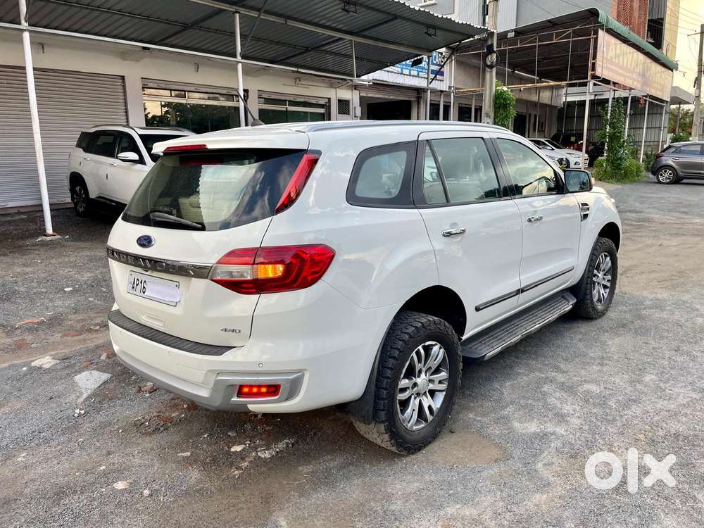 Ford Endeavour 3.2 Titanium At 4x4, 2017, Diesel