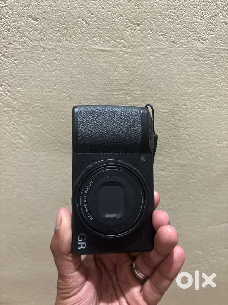 Ricoh GR III 24MP APS-C Compact Camera