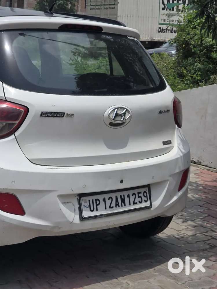 Hyundai Grand I10 Sportz 2016 Diesel Car