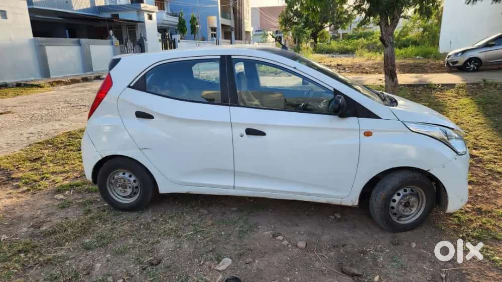 Hyundai Eon 2016 Petrol Well Maintained
