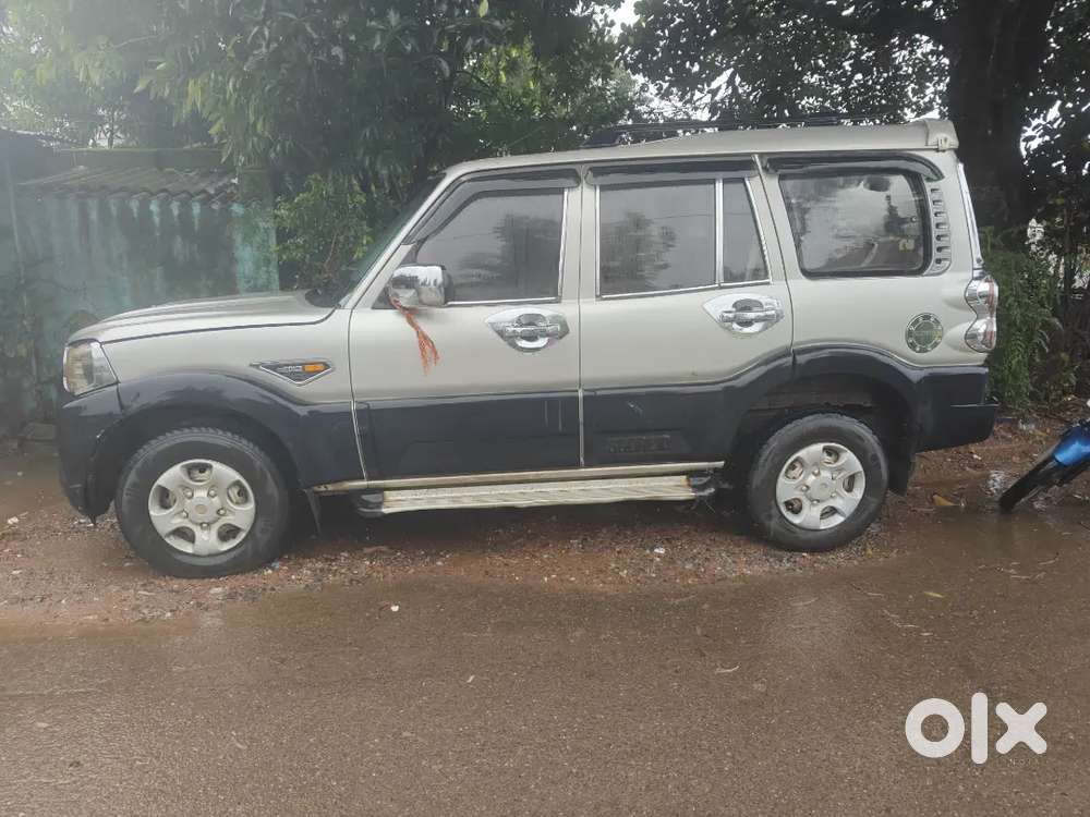 Mahindra Scorpio Diesel 2015 Automatic