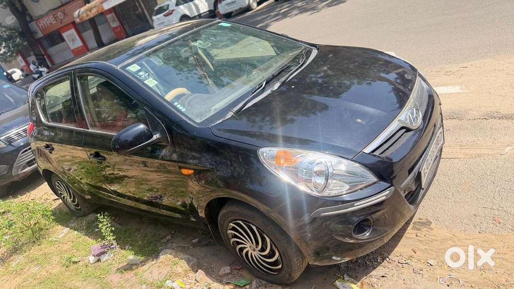Hyundai I20 Sportz 1.4 Crdi 6 Speed Bs-iv, 2013, Diesel