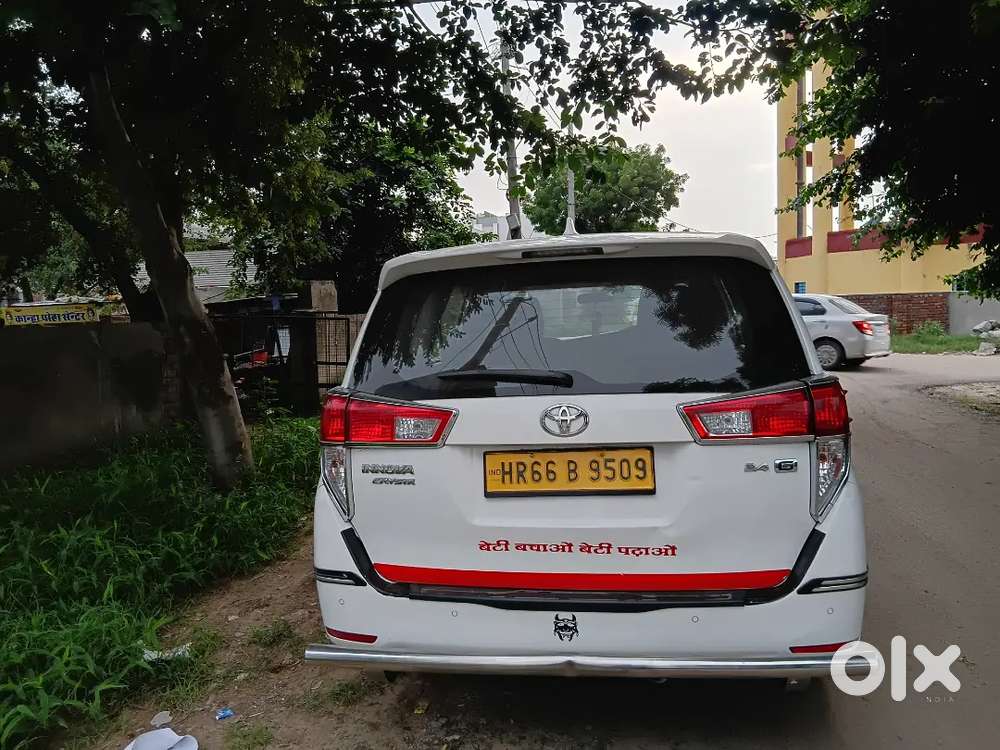 Toyota Innova Crystal 2019