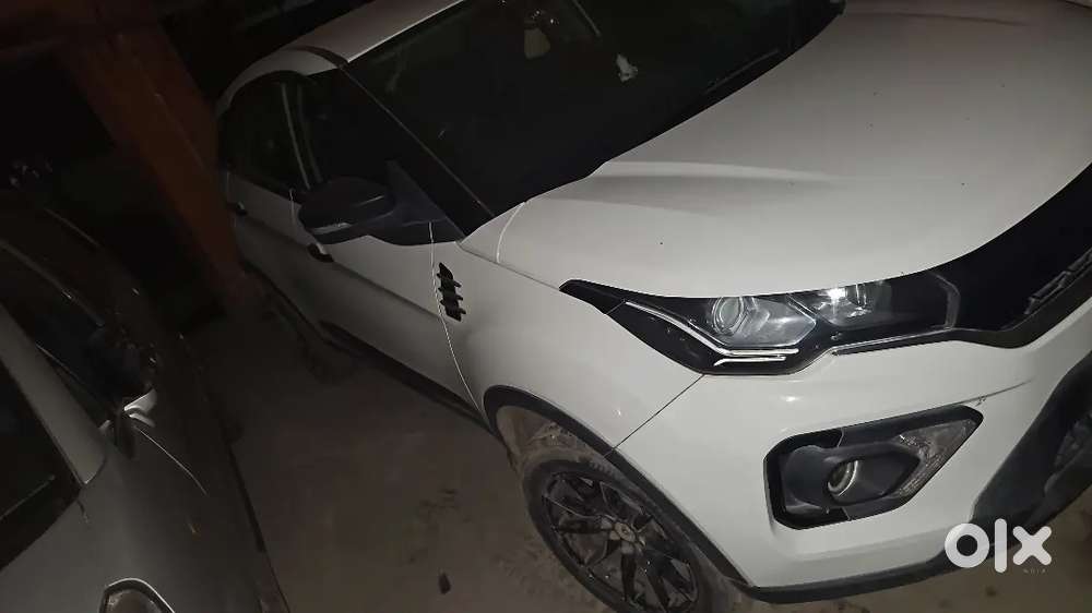 Well Maintained Tata Nexon Peteol 2021 Model