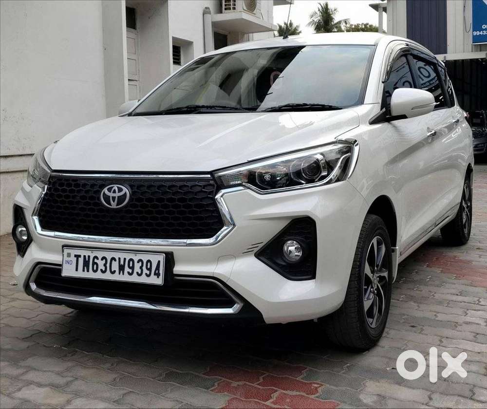 Toyota Rumion V Mt, 2023, Petrol