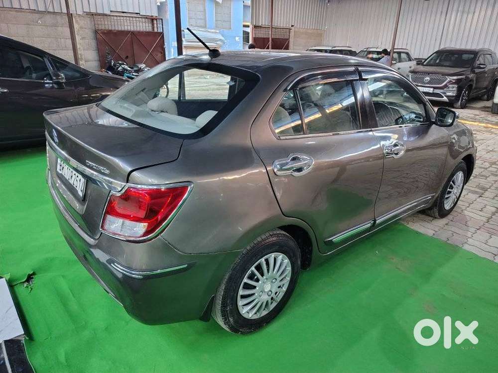 Maruti Suzuki Swift Dzire 1.2 Vxi Bsiv, 2018, Cng & Hybrids