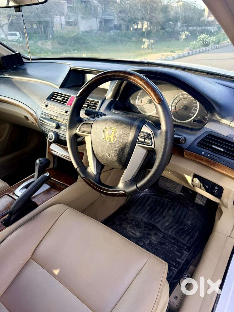 Honda Accord 2.4 Automatic, 2011, Petrol