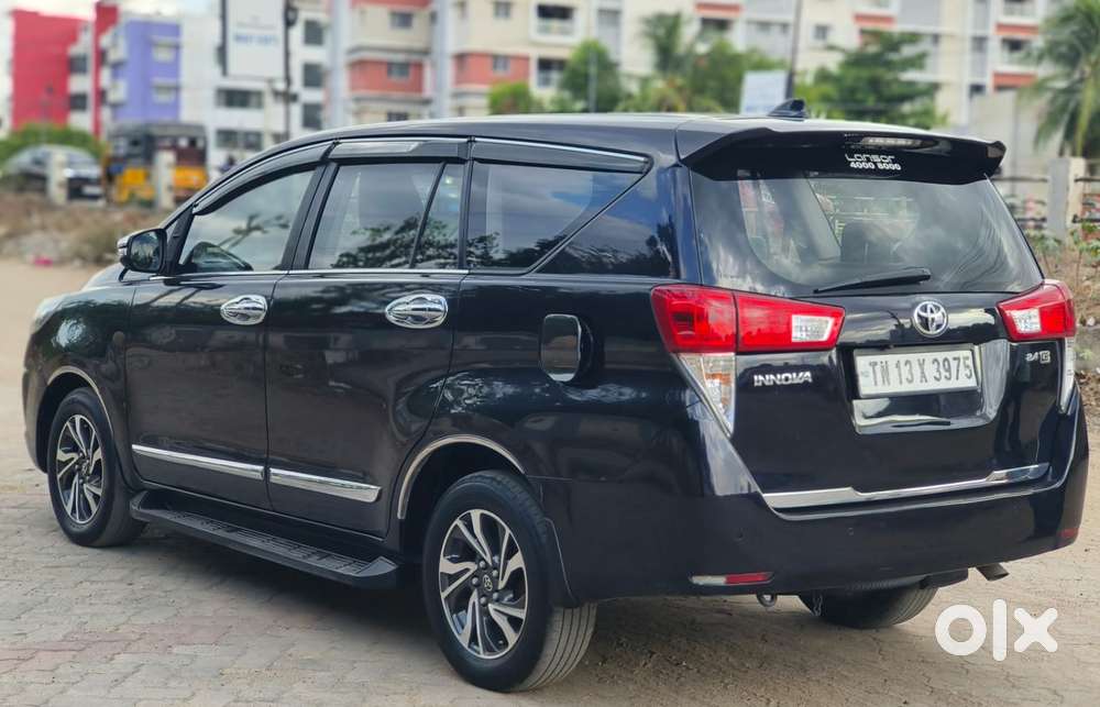 Toyota Innova Crysta 2.4 G Mt, 2022, Diesel