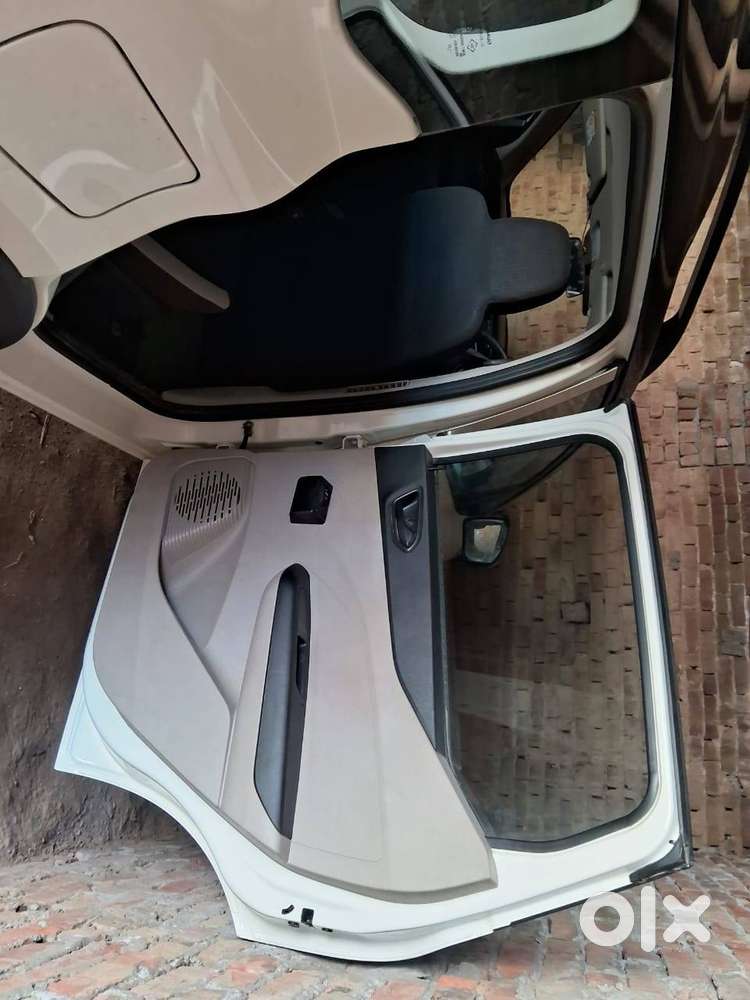 I Want To Sale My New Triber 7 Seater Car