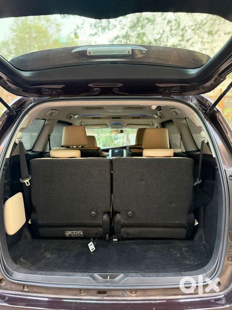 Toyota Innova Crysta 2.8 Zx At 7 Seater, 2019, Diesel