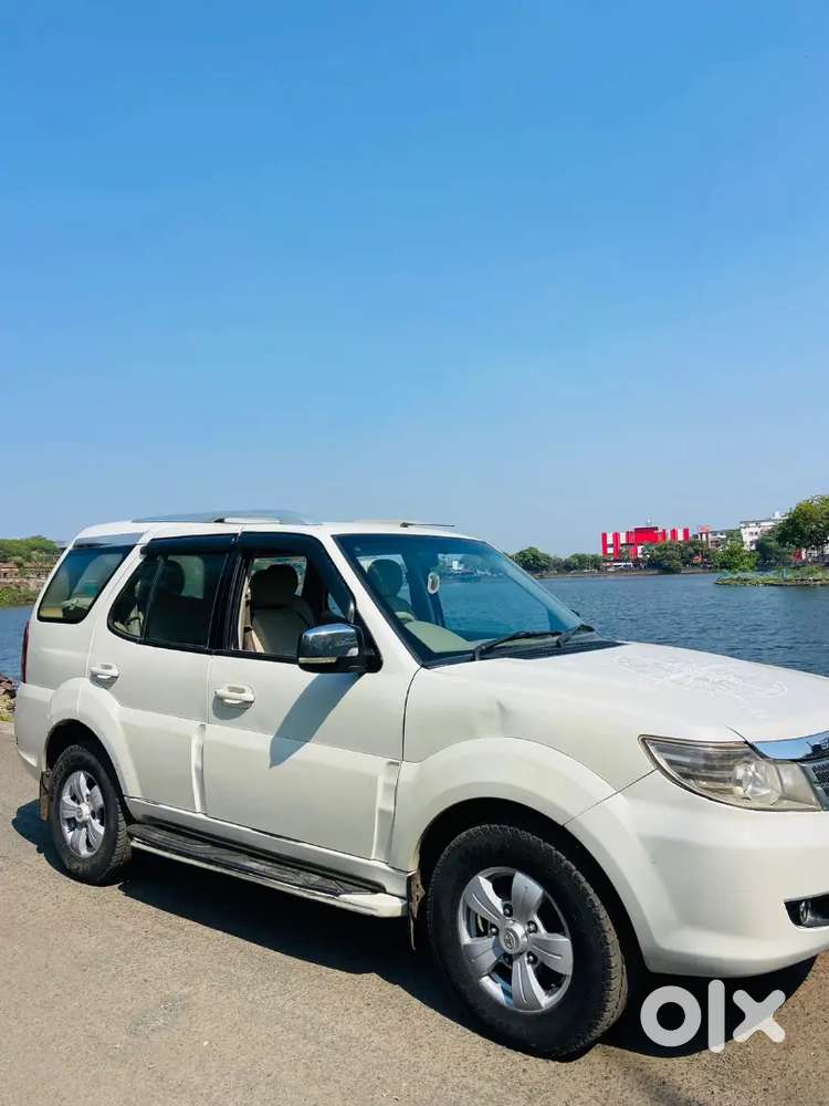 Tata Safari Storme 2013