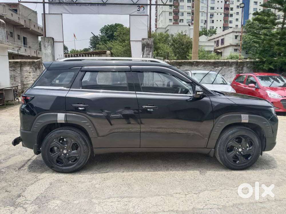 Maruti Suzuki Brezza 1.5 Zxi Smart Hybrid, 2023, Petrol