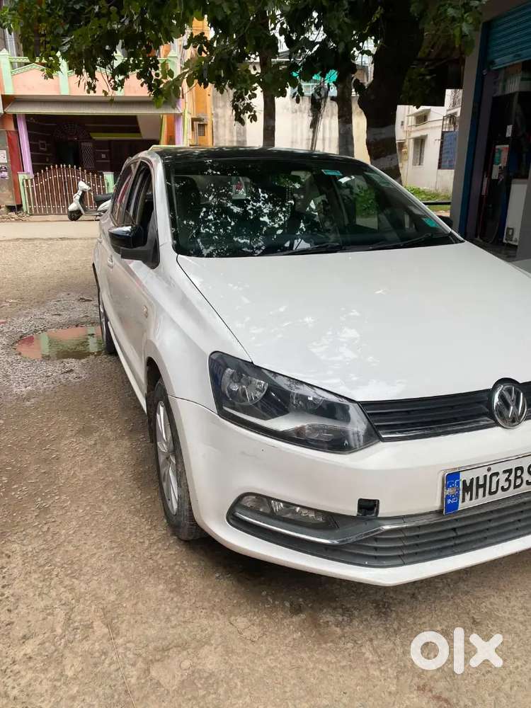 Volkswagen Polo Comfortline Petrol 2015