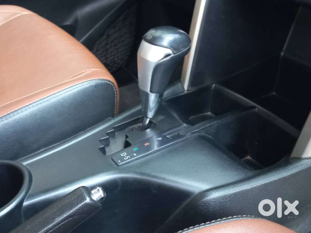 Toyota Innova Crysta 2.8 Zx At 7 Seater, 2019, Diesel