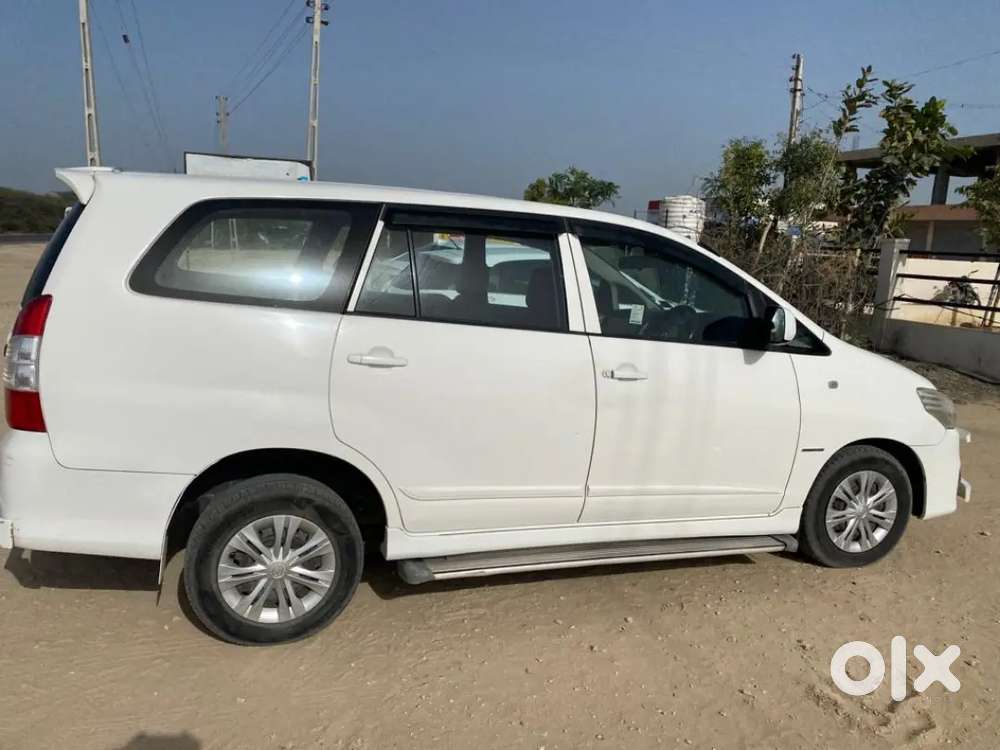 Toyota Innova 2015 Diesel Good Condition First Owner Car