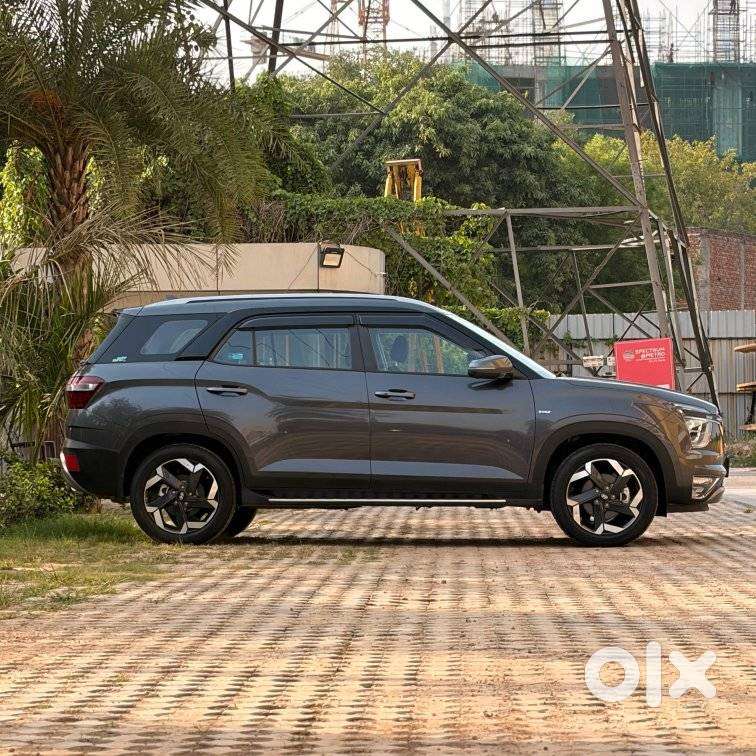 Hyundai Alcazar Platinum (o) 7 Str 1.5 Petrol Dct, 2023, Petrol