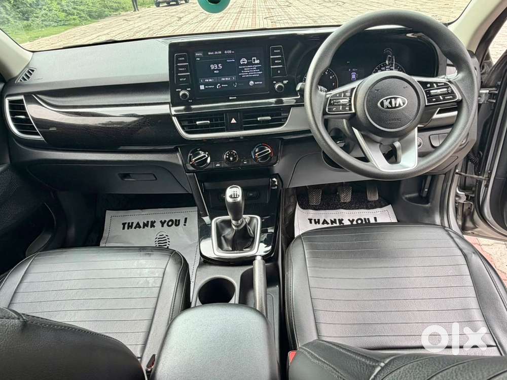 Kia Seltos Petrol Manual 2020 Alloys Push Button Apple Car Play